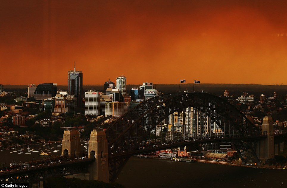 Kebakaran Hancurkan 100 Rumah, 1 Orang Tewas di   Australia